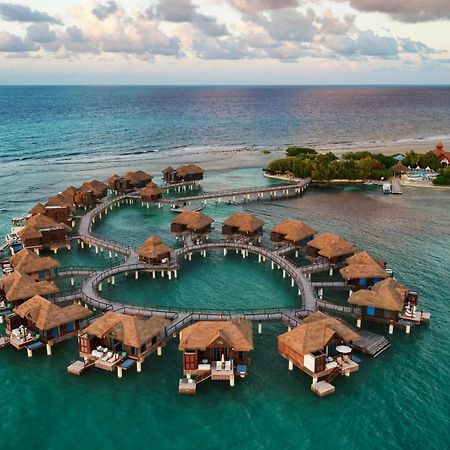 Sandals Royal Caribbean All Inclusive Resort & Private Island - Couples Only Μοντέγκο Μπέυ Εξωτερικό φωτογραφία